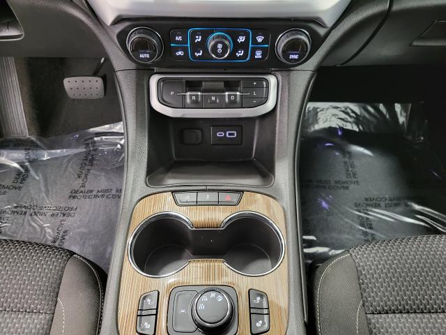 2023 GMC Acadia Vehicle Photo in GREEN BAY, WI 54303-3330