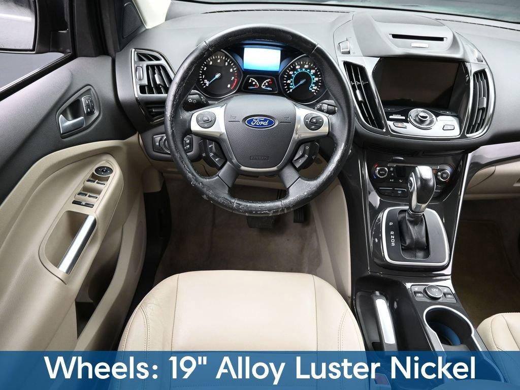 2014 Ford Escape Vehicle Photo in Cedar Rapids, IA 52402