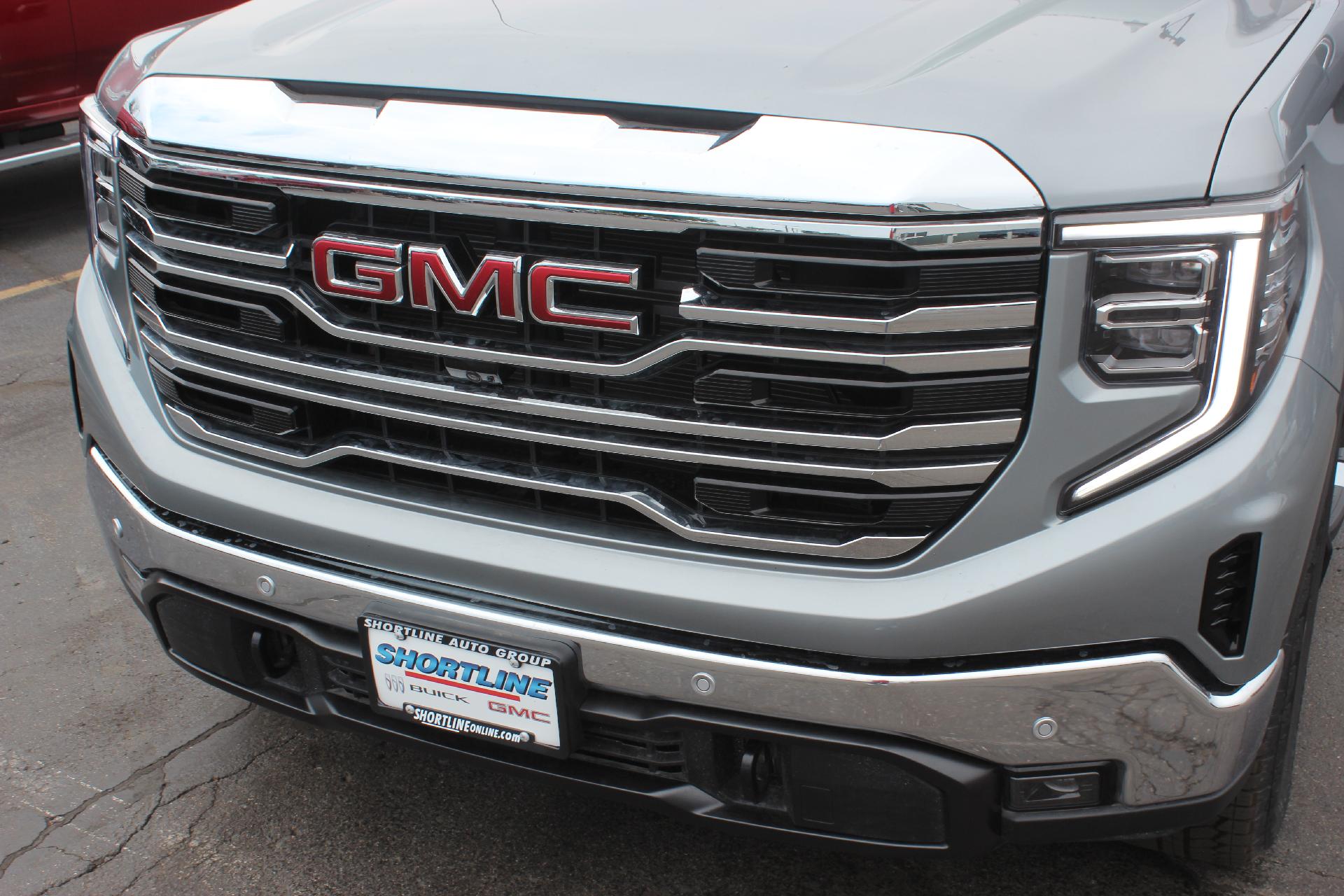 2025 GMC Sierra 1500 Vehicle Photo in AURORA, CO 80012-4011