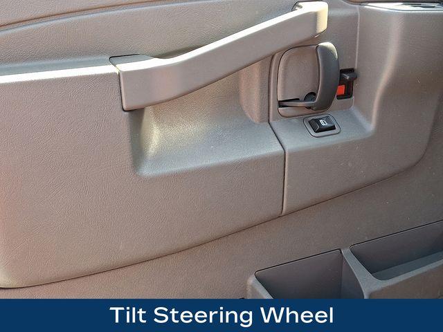 2023 Chevrolet Express Cargo 2500 Vehicle Photo in DANBURY, CT 06810-5034
