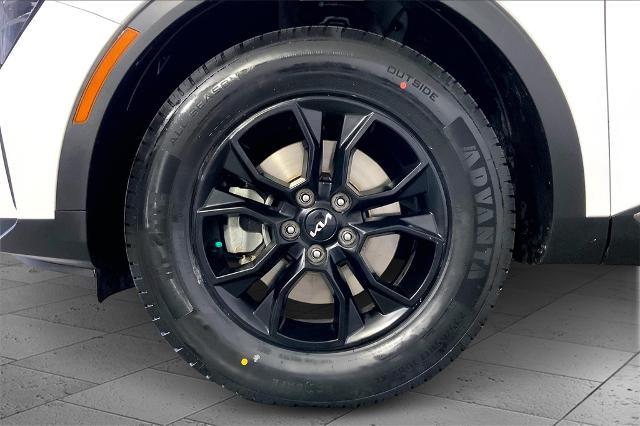 2023 Kia Sportage Vehicle Photo in Lees Summit, MO 64086