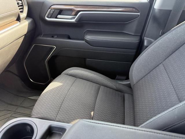 2023 Chevrolet Silverado 1500 Vehicle Photo in COLUMBIA, MO 65203-3903