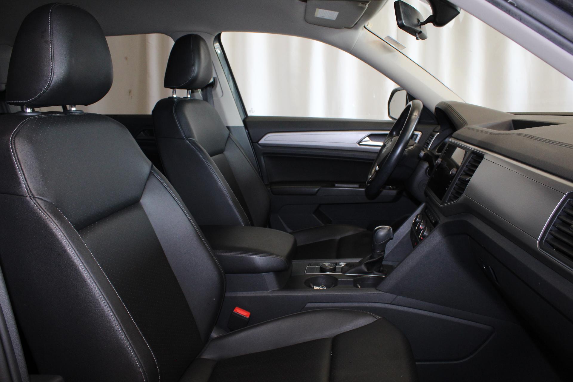 2018 Volkswagen Atlas Vehicle Photo in NORTHAMPTON, MA 01060-1120