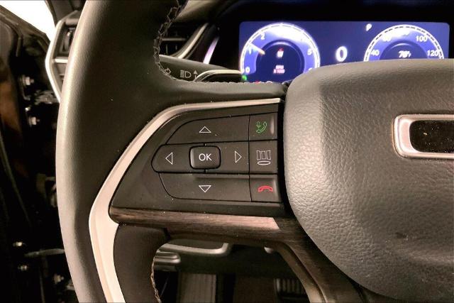 2024 Jeep Grand Cherokee L Vehicle Photo in Kansas City, MO 64114