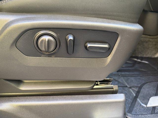 2020 Chevrolet Silverado 1500 Vehicle Photo in LEOMINSTER, MA 01453-2952