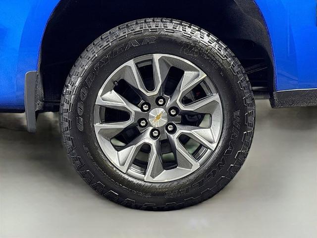 2025 Chevrolet Silverado 1500 Vehicle Photo in PUYALLUP, WA 98371-4149