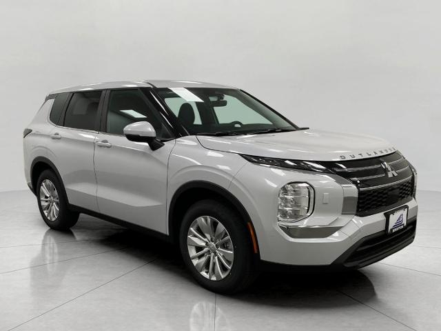 2025 Mitsubishi Outlander Vehicle Photo in Neenah, WI 54956