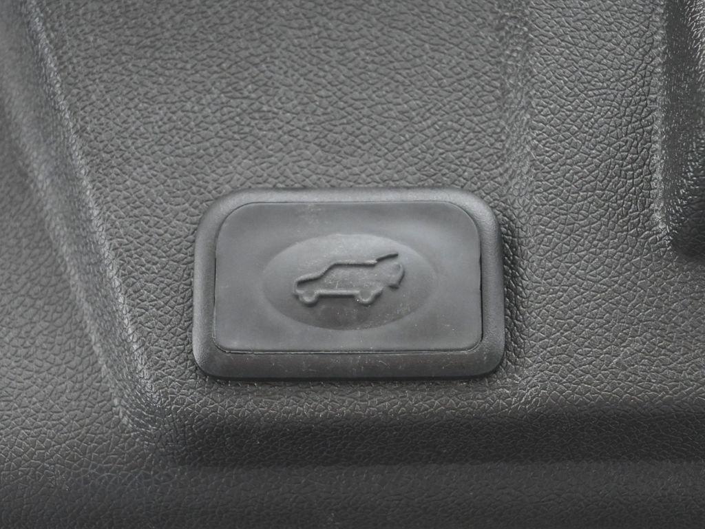 2014 Chevrolet Traverse Vehicle Photo in Marion, IA 52302