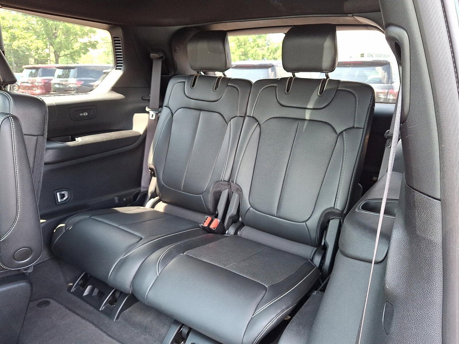2024 Jeep Grand Cherokee L Vehicle Photo in Willow Grove, PA 19090