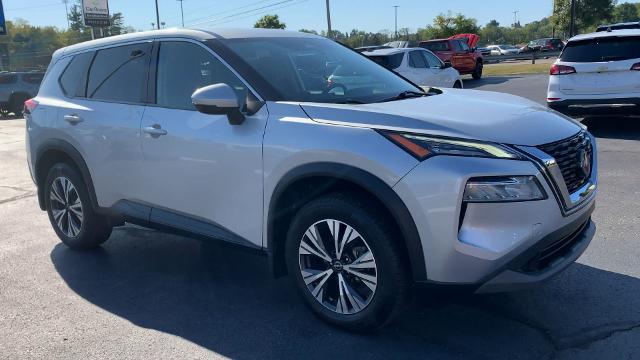 2022 Nissan Rogue Vehicle Photo in MOON TOWNSHIP, PA 15108-2571