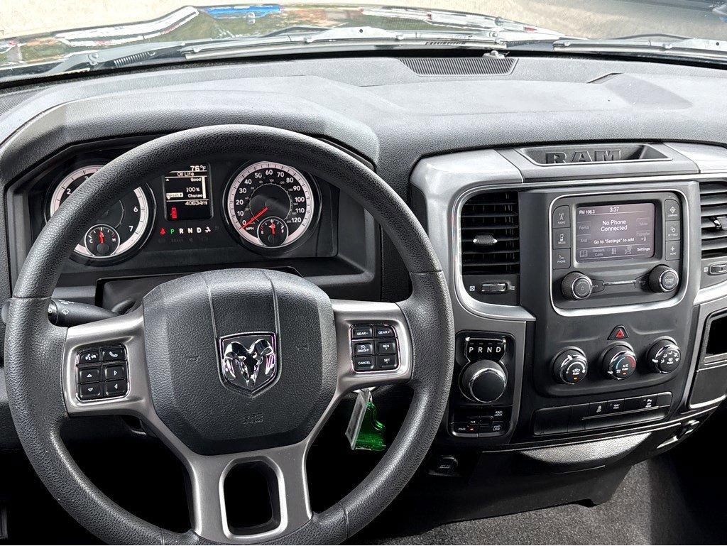 2024 Ram 1500 Classic Vehicle Photo in SAVANNAH, GA 31406-4513