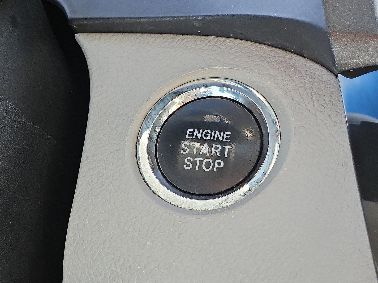 2015 Toyota Sienna Vehicle Photo in Trevose, PA 19053