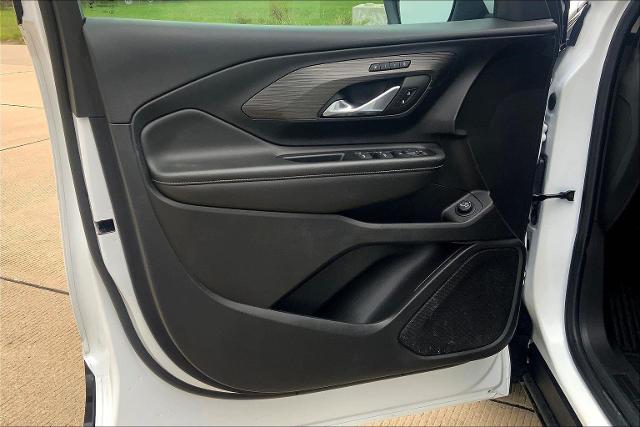 2023 GMC Terrain Vehicle Photo in TOPEKA, KS 66609-0000