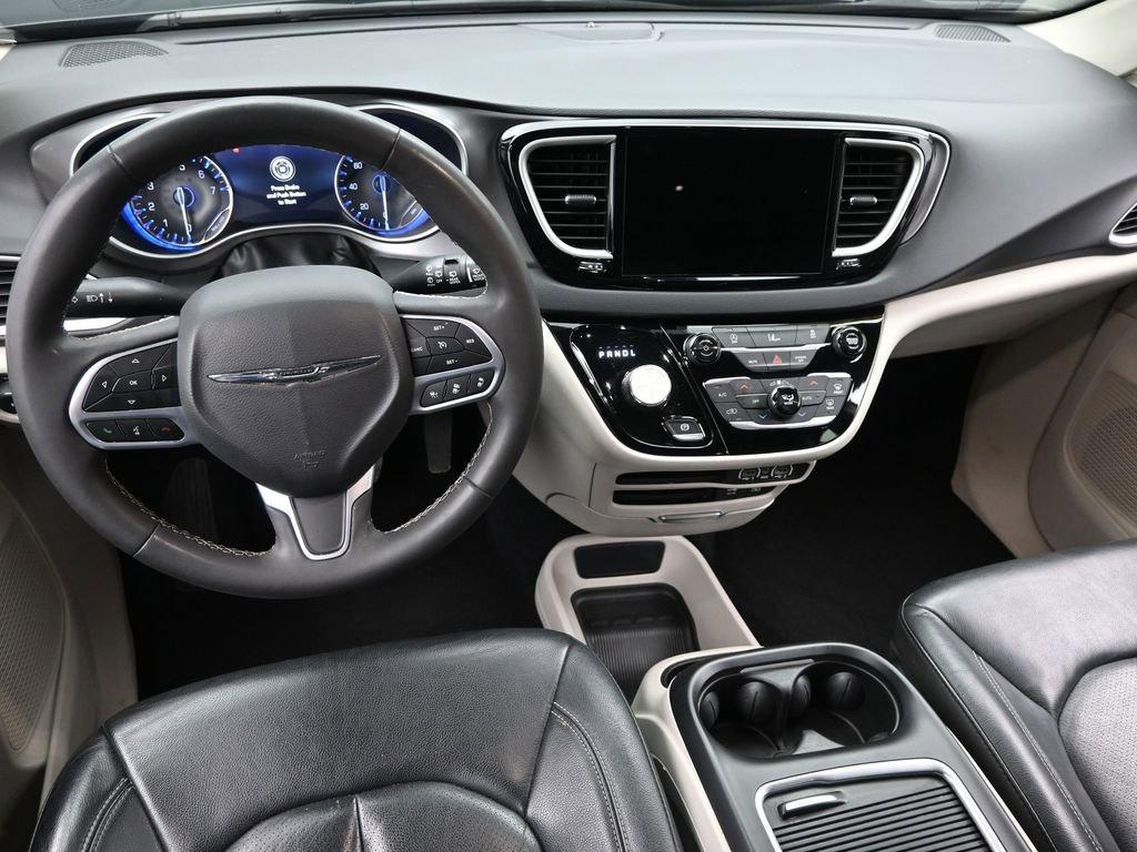 2022 Chrysler Pacifica Vehicle Photo in Cedar Rapids, IA 52402