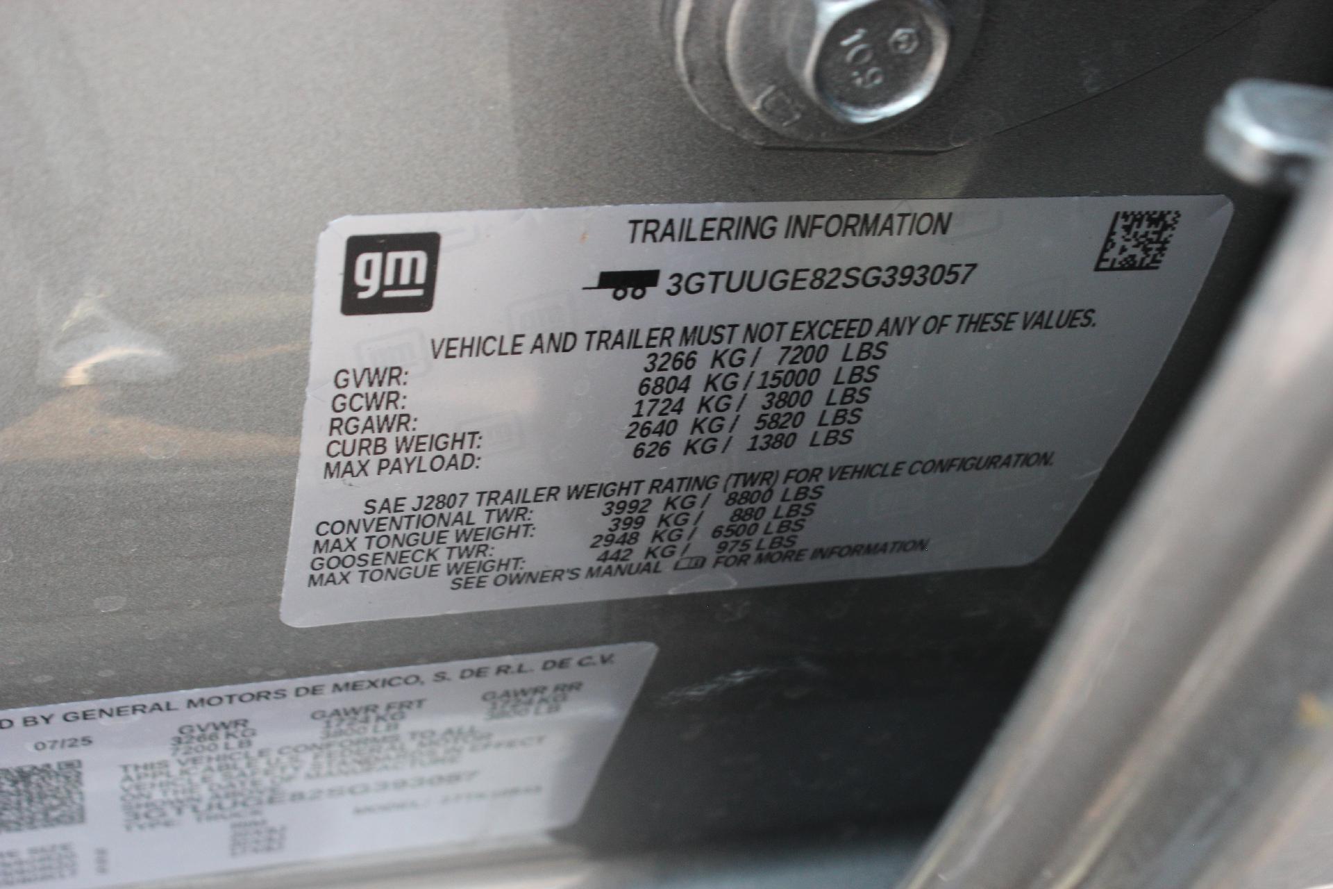 2025 GMC Sierra 1500 Vehicle Photo in AURORA, CO 80012-4011