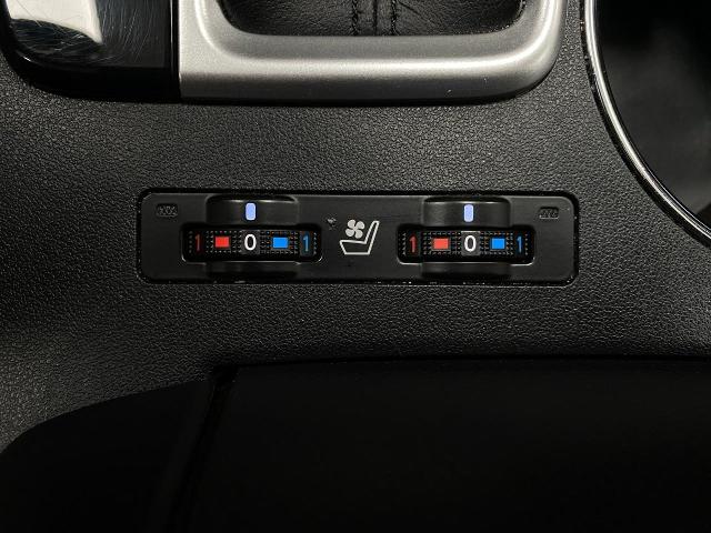 2017 Toyota Highlander Vehicle Photo in Appleton, WI 54913