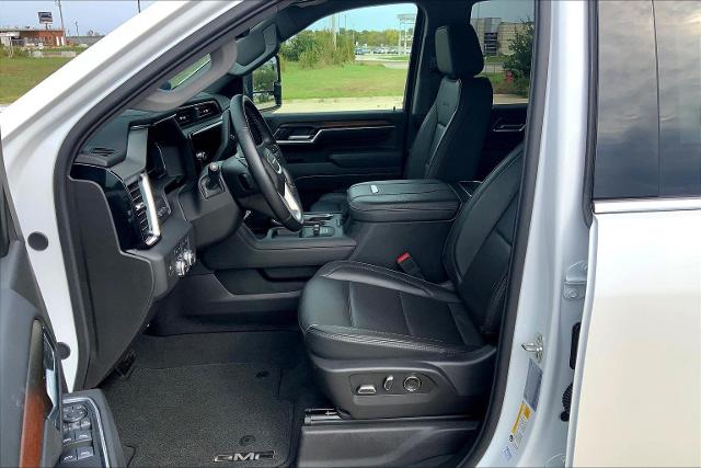 2025 GMC Sierra 2500 HD Vehicle Photo in TOPEKA, KS 66609-0000