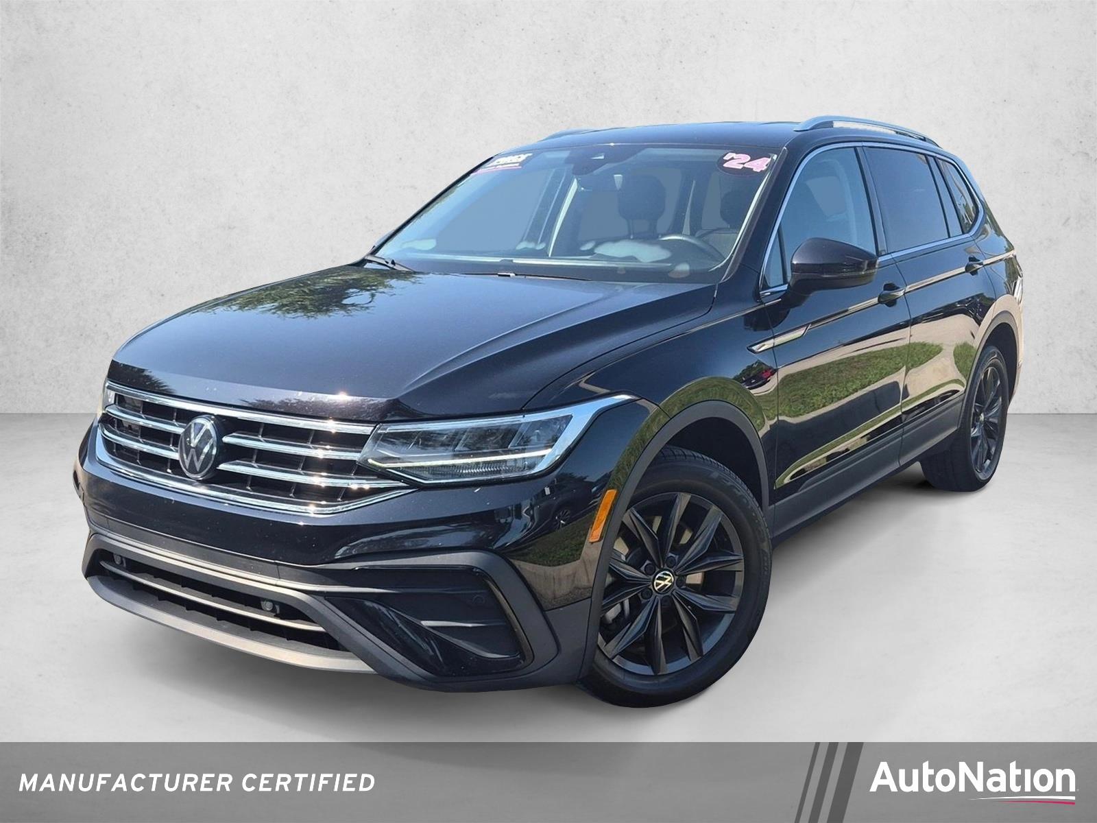 2024 Volkswagen Tiguan Vehicle Photo in Jacksonville, FL 32256
