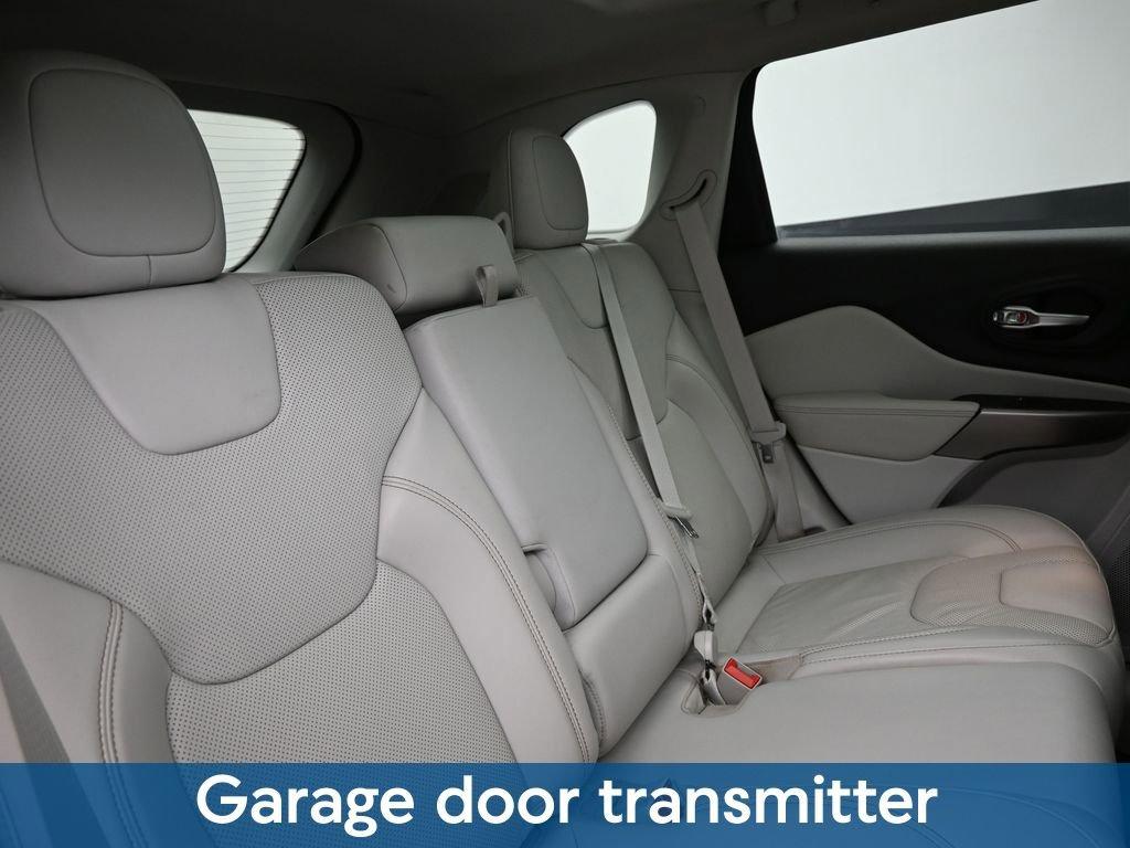 2021 Jeep Cherokee Vehicle Photo in Cedar Rapids, IA 52402