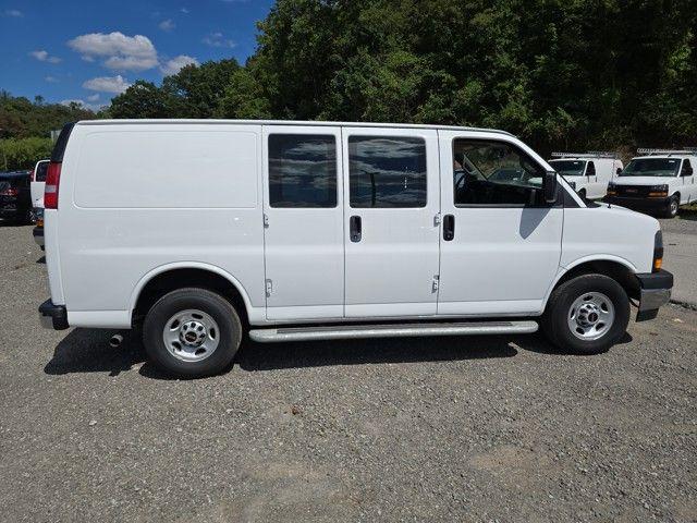 2023 GMC Savana Cargo Van Vehicle Photo in Pleasant Hills, PA 15236