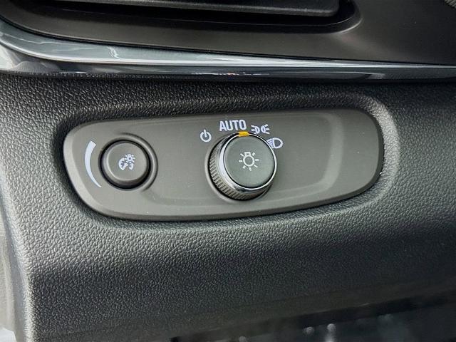 2025 Buick Envista Vehicle Photo in PUYALLUP, WA 98371-4149