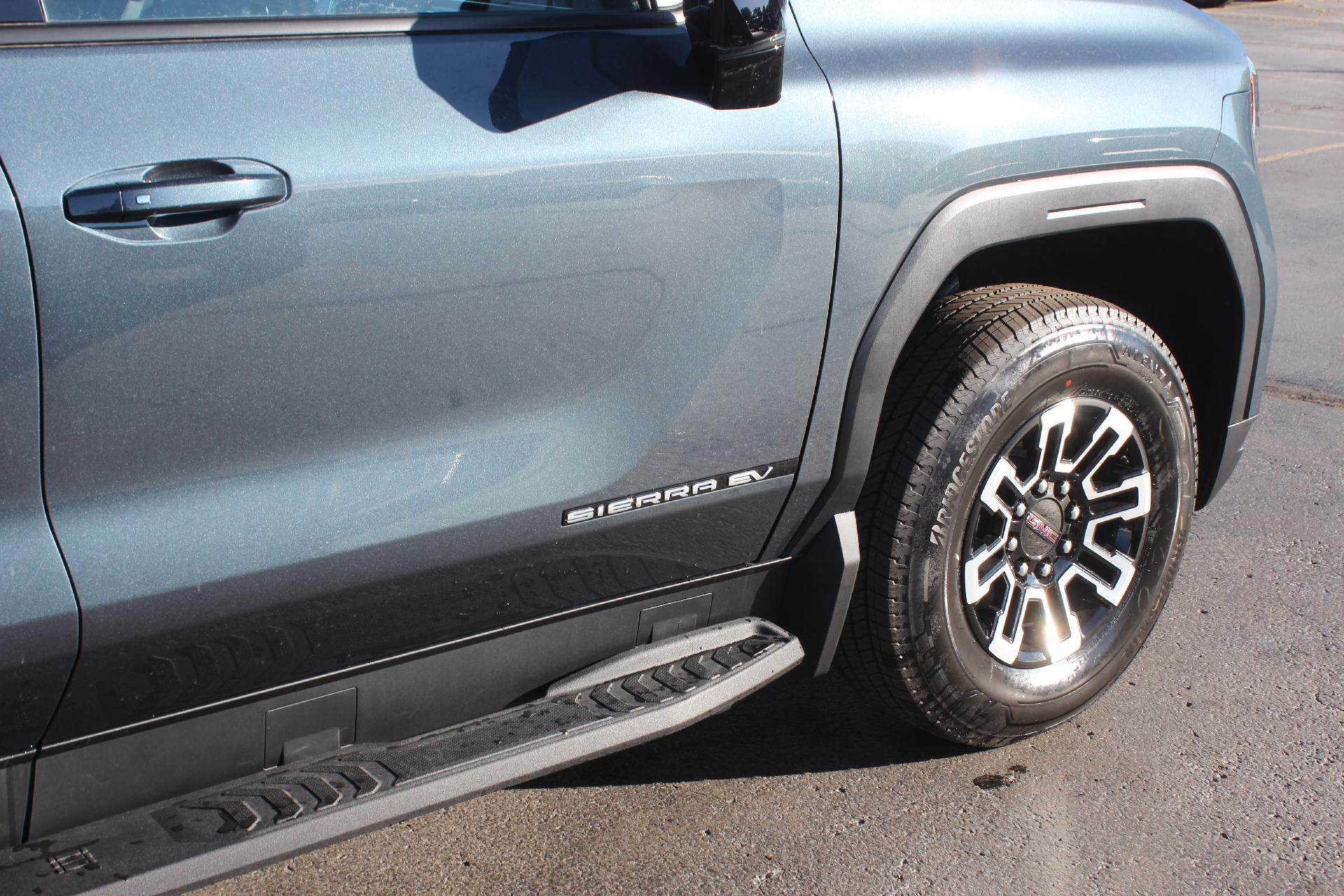 2026 GMC Sierra EV Vehicle Photo in AURORA, CO 80012-4011