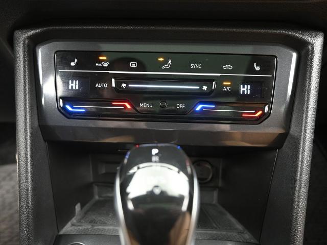 2024 Volkswagen Tiguan Vehicle Photo in Cedar Rapids, IA 52402