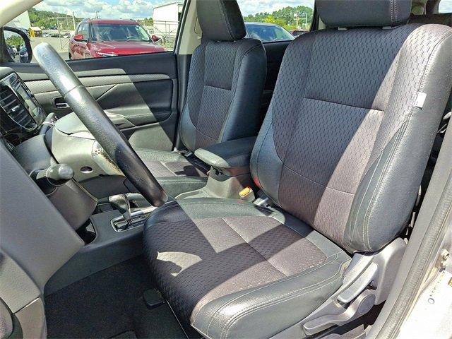 2015 Mitsubishi Outlander Vehicle Photo in LANCASTER, PA 17601-0000