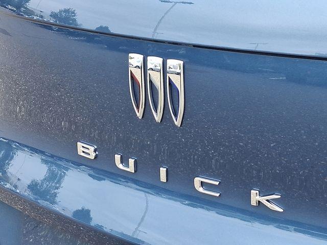 2025 Buick Envista Vehicle Photo in DANBURY, CT 06810-5034