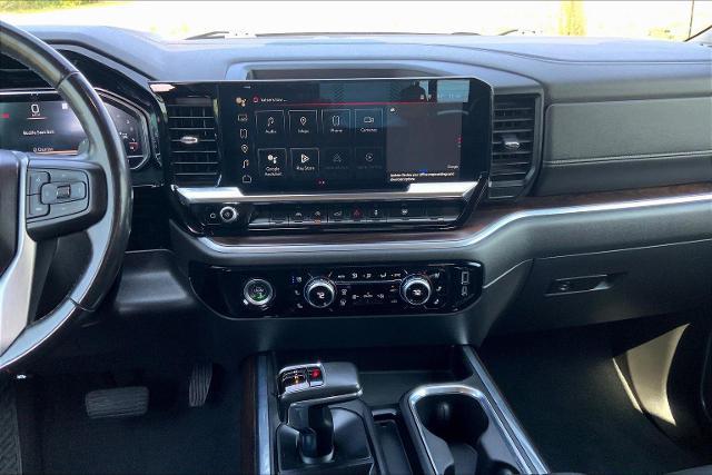 2022 GMC Sierra 1500 Vehicle Photo in TOPEKA, KS 66609-0000