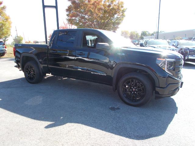 2024 GMC Sierra 1500 Vehicle Photo in LOWELL, MA 01852-4336