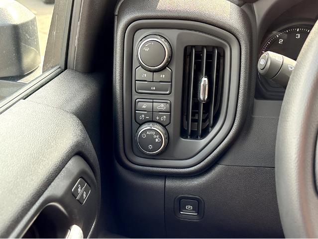 2025 Chevrolet Silverado 2500 HD Vehicle Photo in BEAUFORT, SC 29906-4218