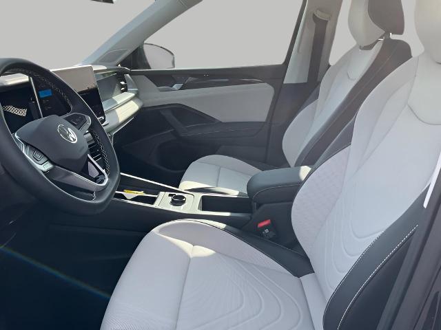 2025 Volkswagen Tiguan Vehicle Photo in Oshkosh, WI 54904