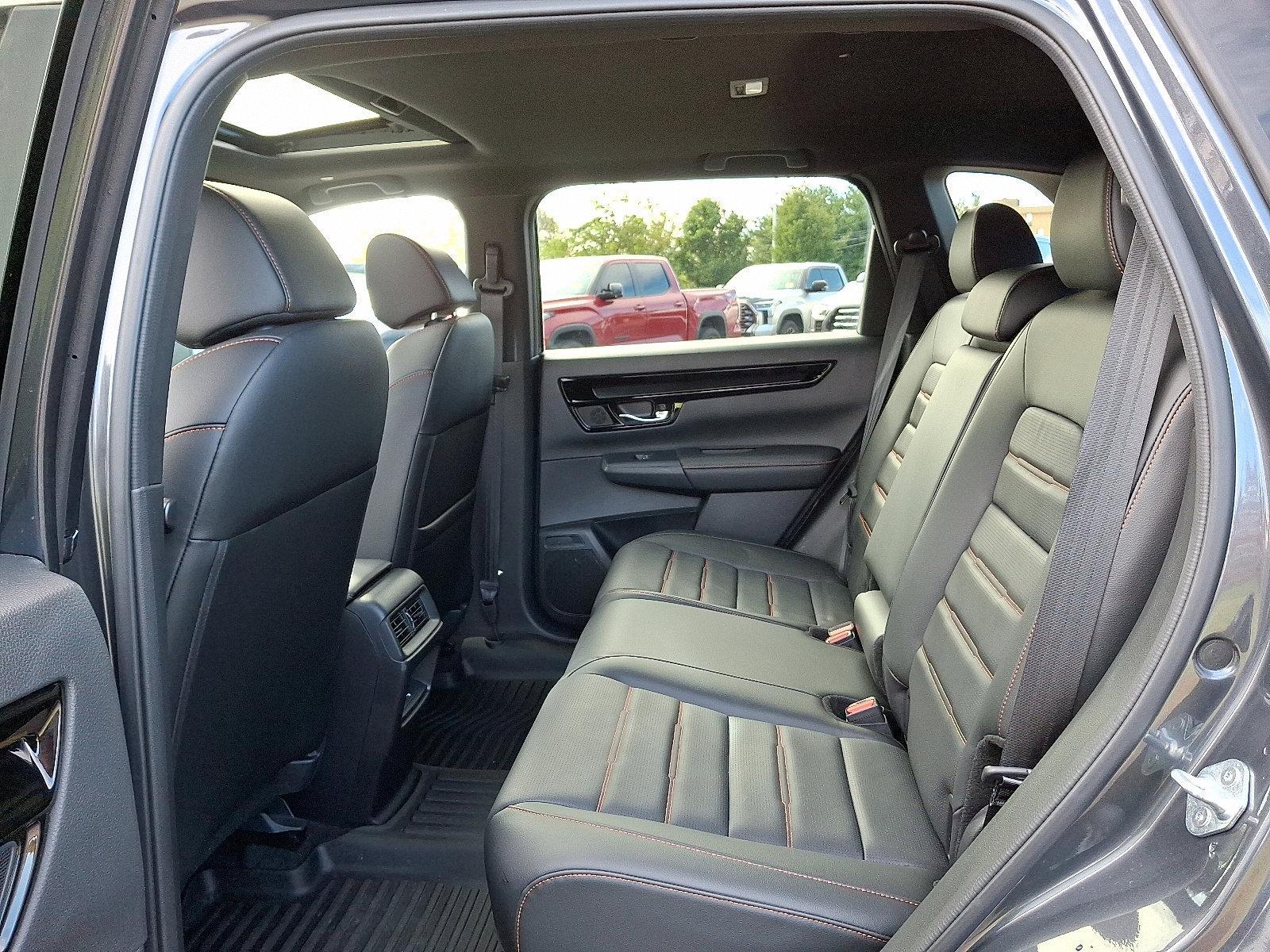 2025 Honda CR-V Hybrid Vehicle Photo in Trevose, PA 19053