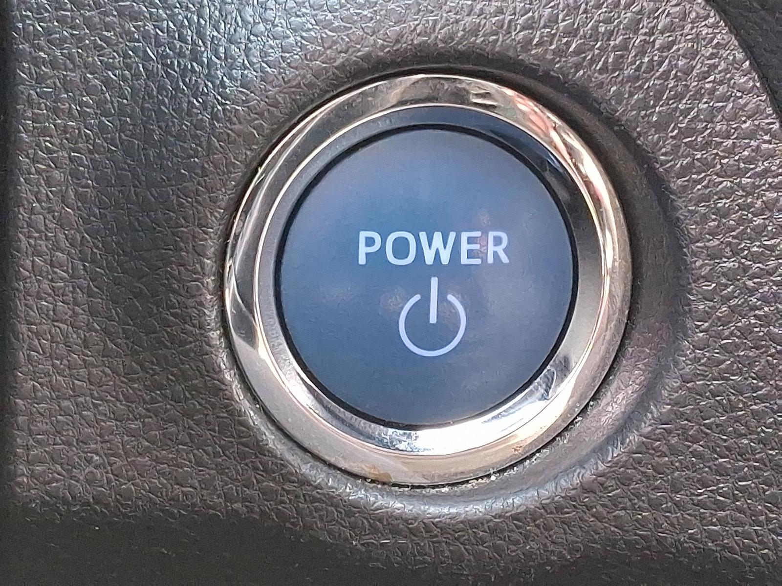 2020 Toyota RAV4 Vehicle Photo in Easton, PA 18045