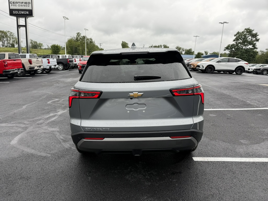 2027 Chevrolet Equinox LT - 3