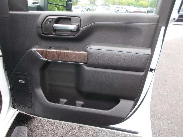 2021 GMC Sierra 2500 HD Vehicle Photo in LOWELL, MA 01852-4336