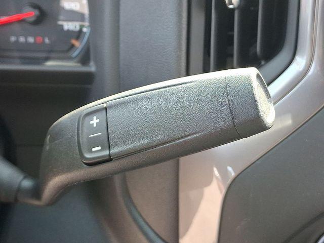 2025 Chevrolet Silverado 3500 HD Chassis Cab Vehicle Photo in DANBURY, CT 06810-5034