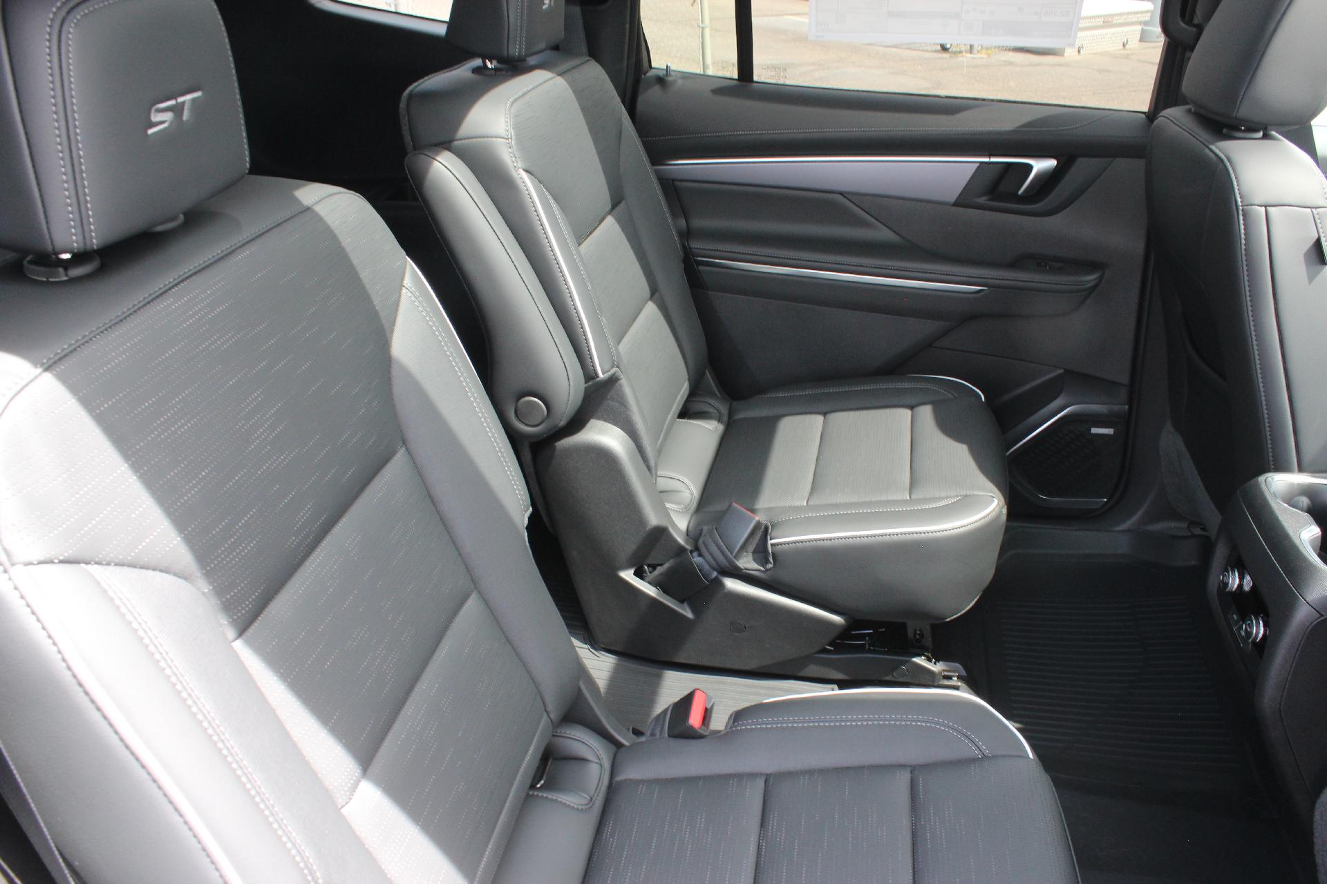 2026 Buick Enclave Vehicle Photo in AURORA, CO 80012-4011