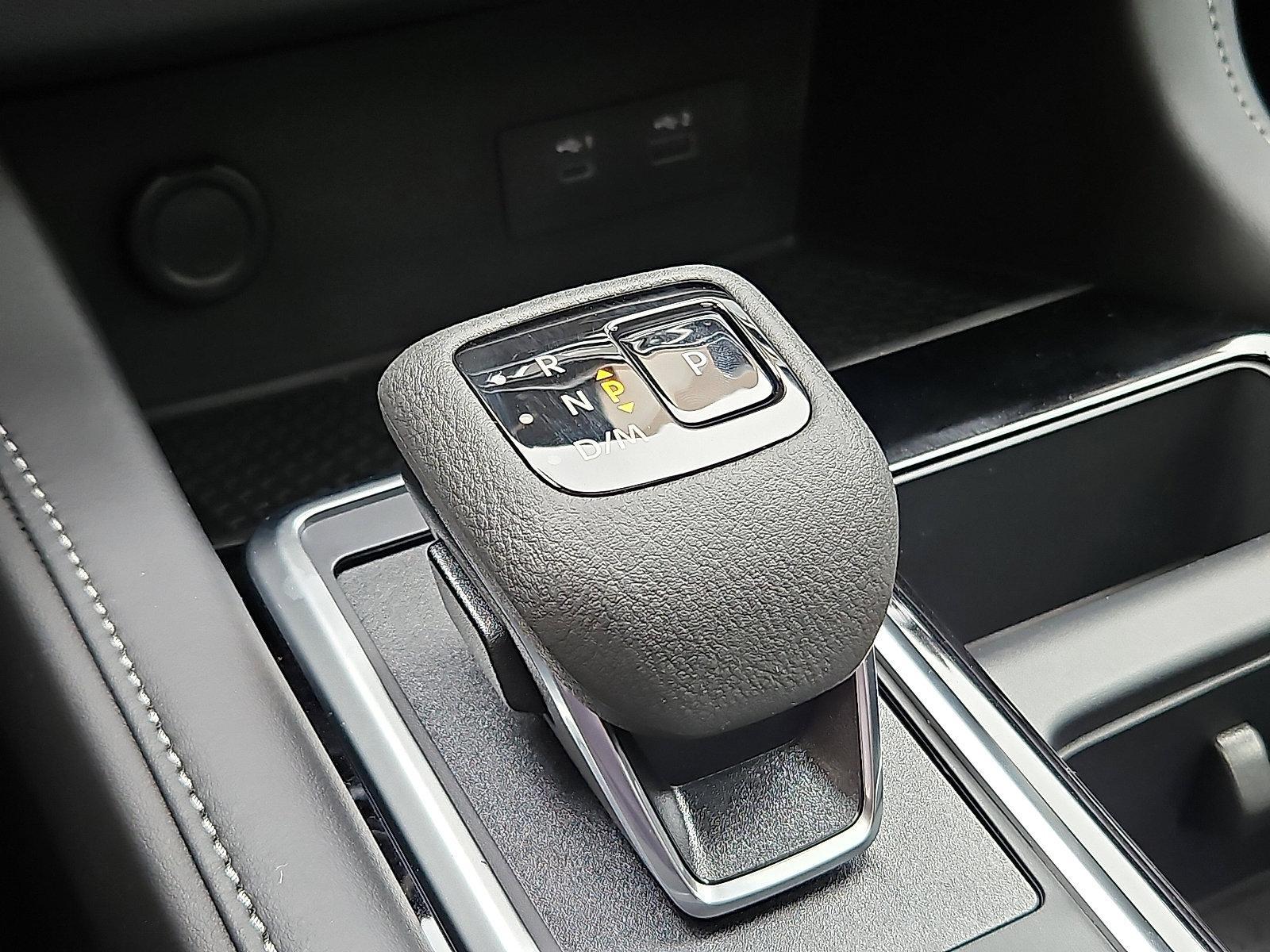2025 Nissan Pathfinder Vehicle Photo in Jenkintown, PA 19046