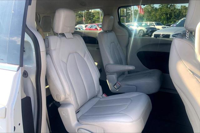 2021 Chrysler Voyager Vehicle Photo in KANSAS CITY, MO 64114-4502