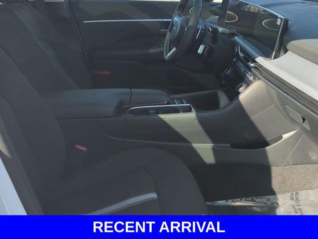 2025 Hyundai SONATA Vehicle Photo in Merrillville, IN 46410