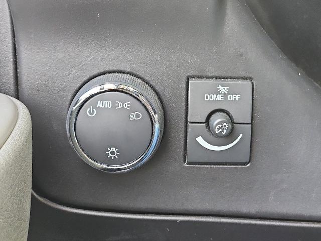 2023 GMC Savana Cargo 2500 Vehicle Photo in TREVOSE, PA 19053-4984