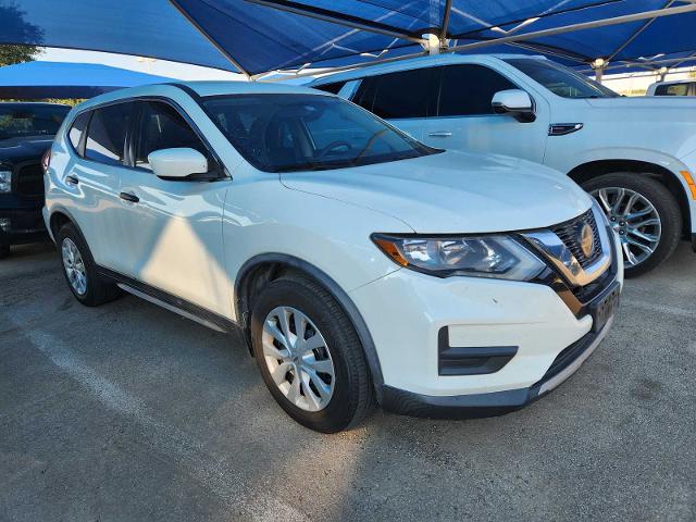 2018 Nissan Rogue Vehicle Photo in DENTON, TX 76210-9321