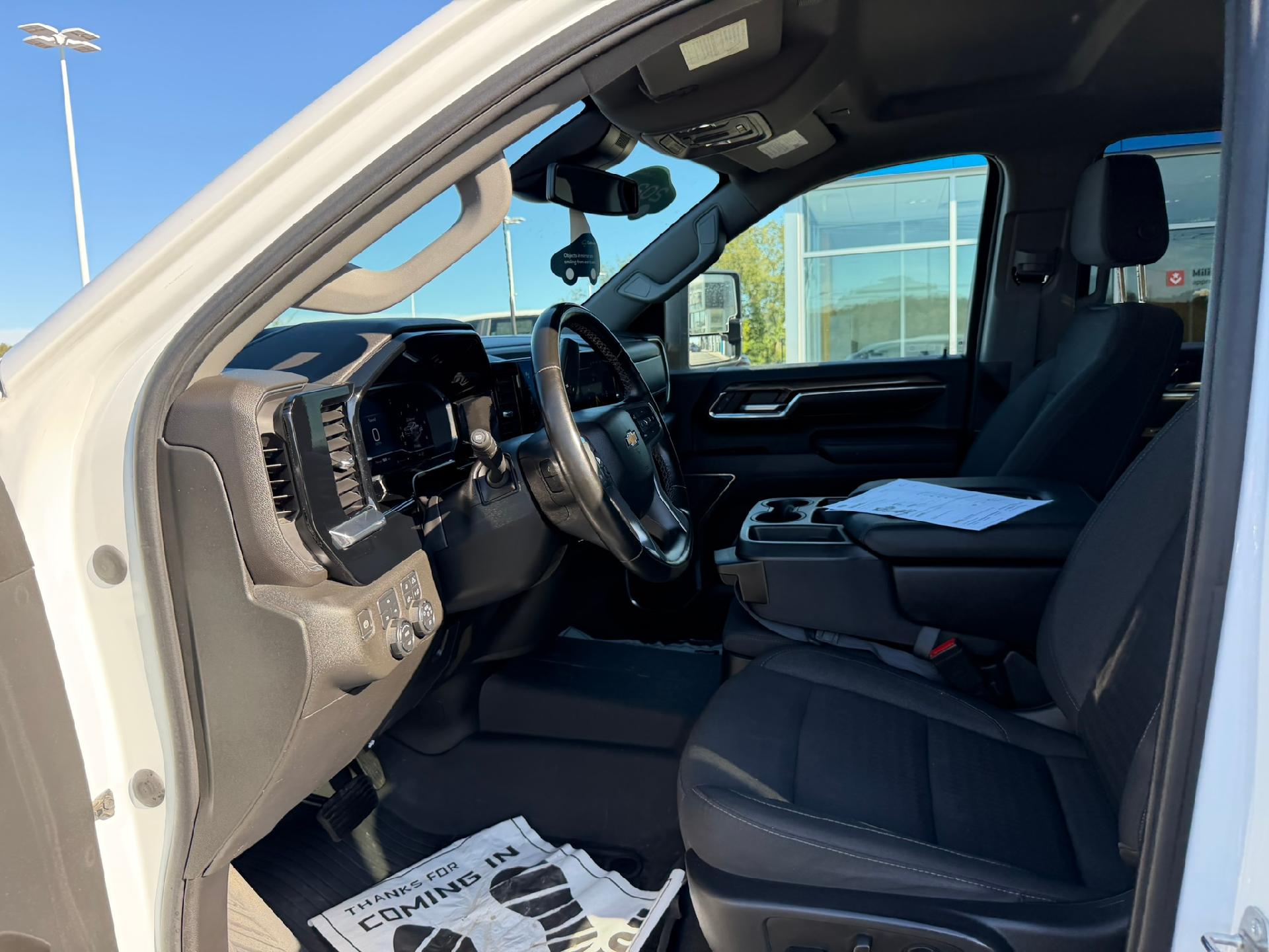 2024 Chevrolet Silverado 2500 HD photo 15 of 34