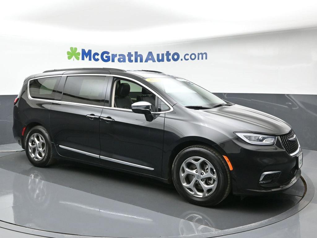 2022 Chrysler Pacifica Vehicle Photo in Cedar Rapids, IA 52402