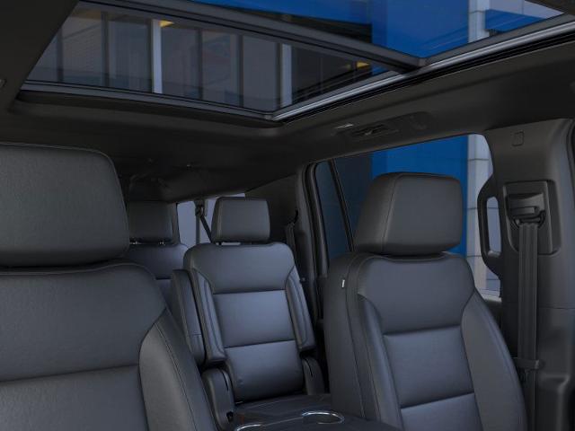 2025 Chevrolet Suburban Vehicle Photo in KANSAS CITY, MO 64114-4502