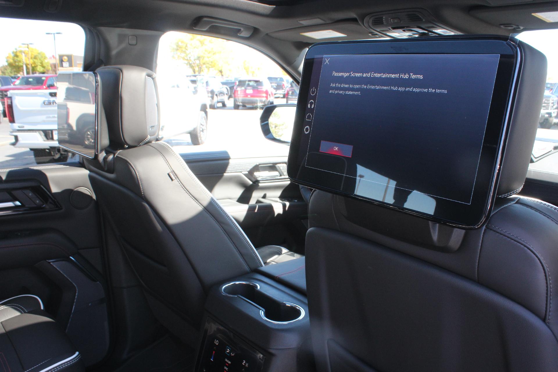 2026 GMC Yukon XL Vehicle Photo in AURORA, CO 80012-4011