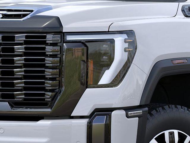 2025 GMC Sierra 2500 HD Vehicle Photo in WATERTOWN, CT 06795-3318