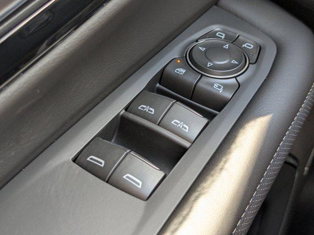 2025 Chevrolet Suburban Vehicle Photo in BRUNSWICK, GA 31525-1881